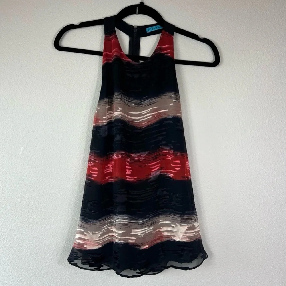 NWT ALICE + OLIVIA Stylish Black and Red Women's Top - Picture 6 of 7